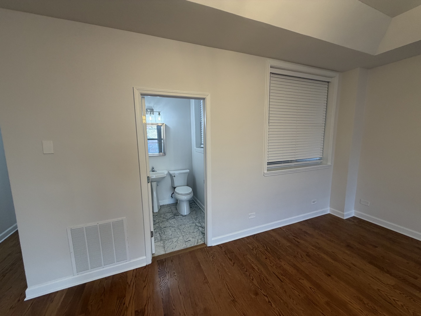 1347 N Sedgwick Street #4N, Chicago, IL 60610