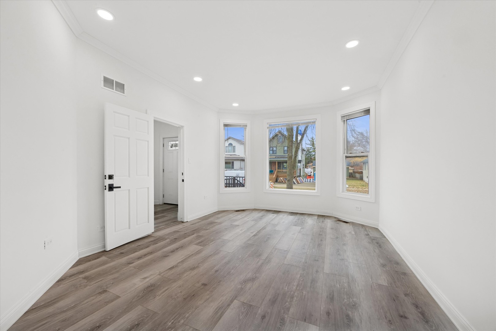 Brookfield, IL 60513