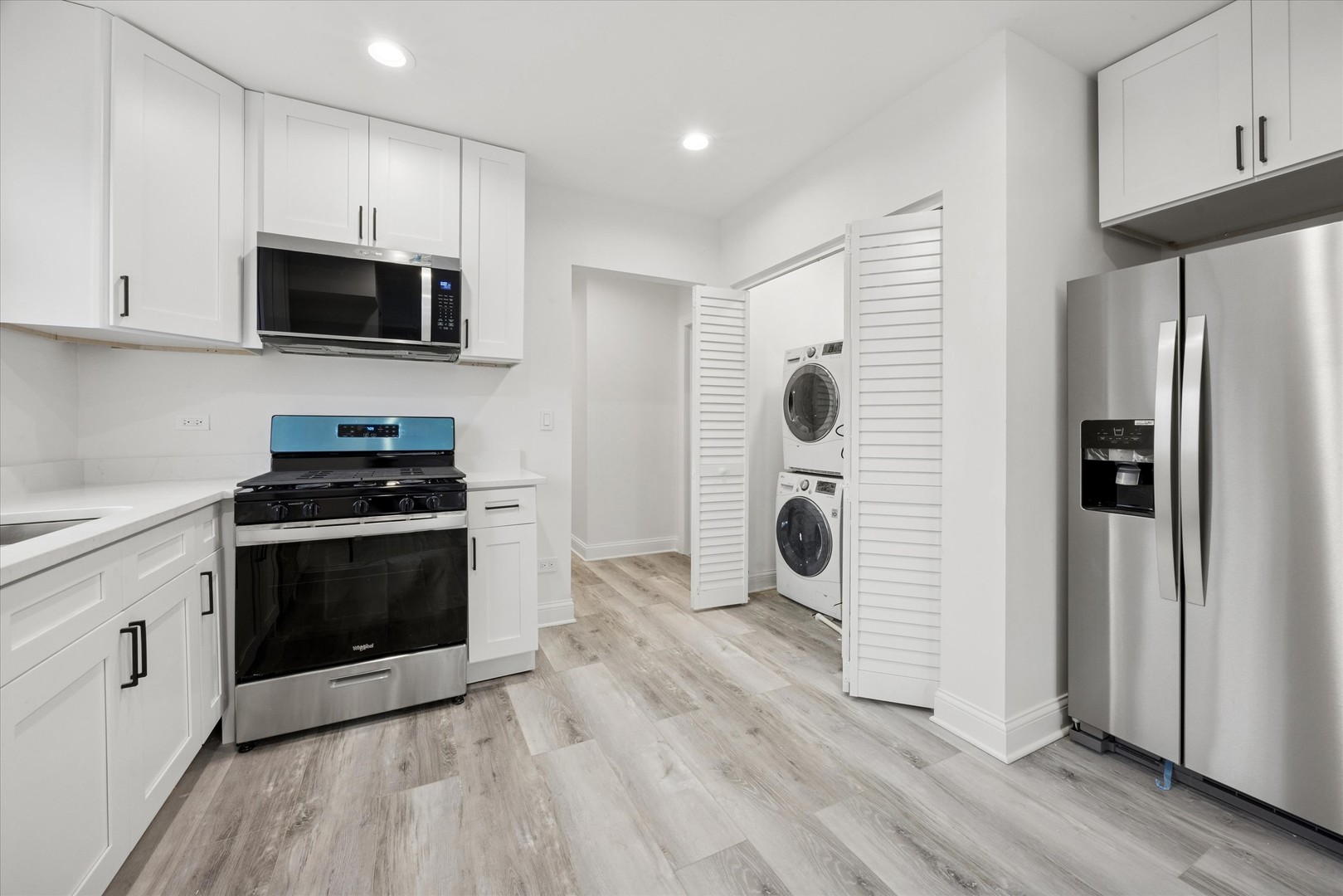 Brookfield, IL 60513