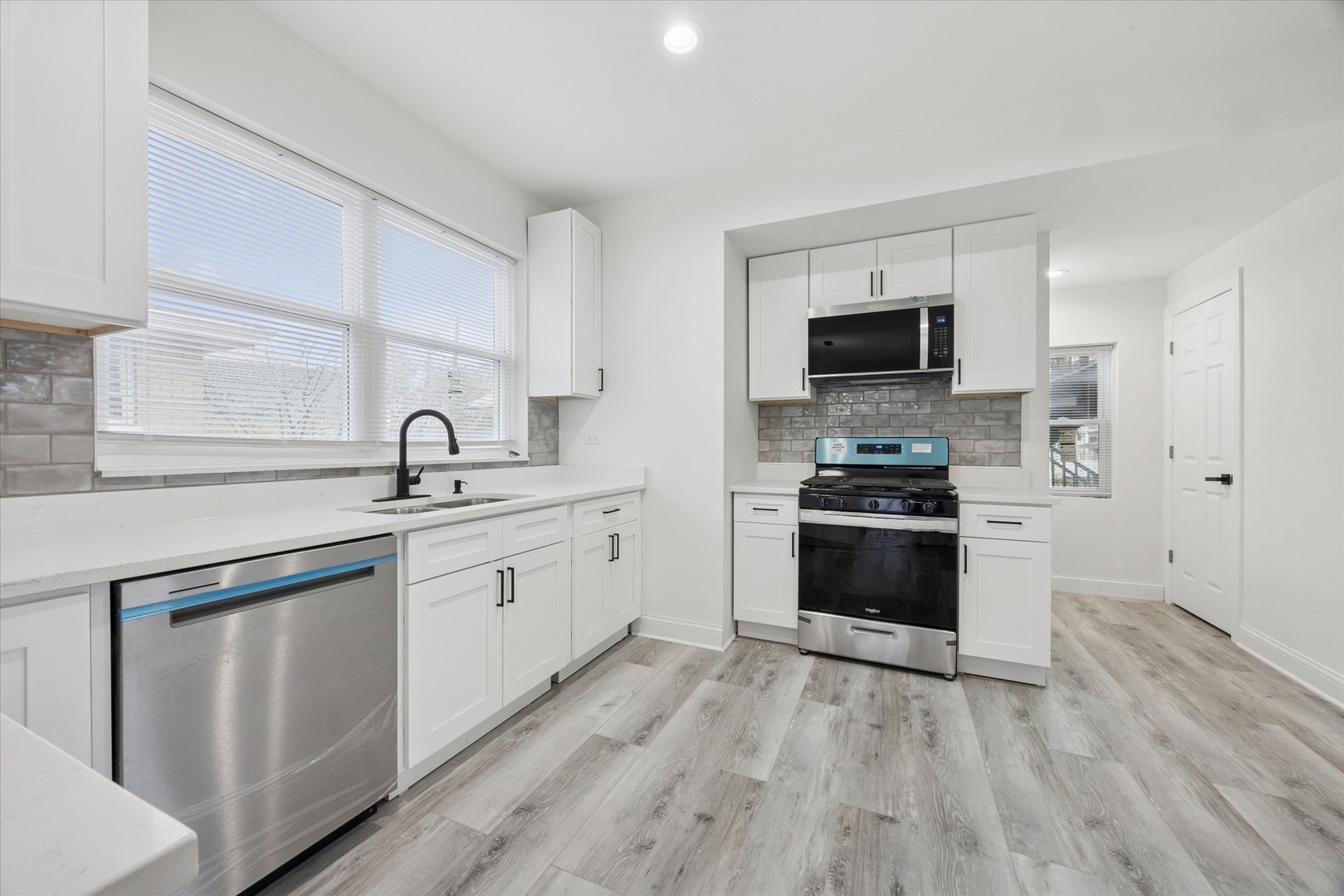 Brookfield, IL 60513