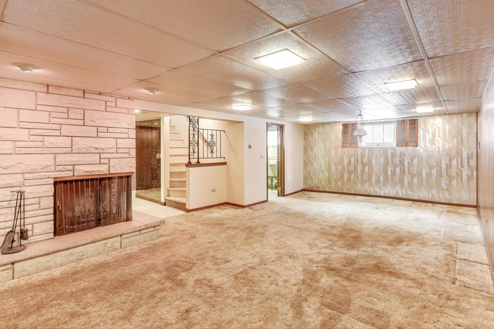 9032 30th Street, Brookfield, IL 60513