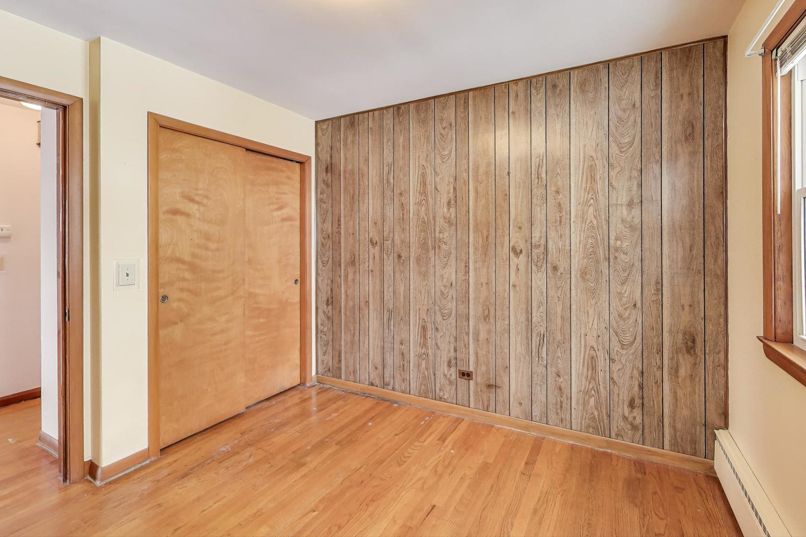 9032 30th Street, Brookfield, IL 60513