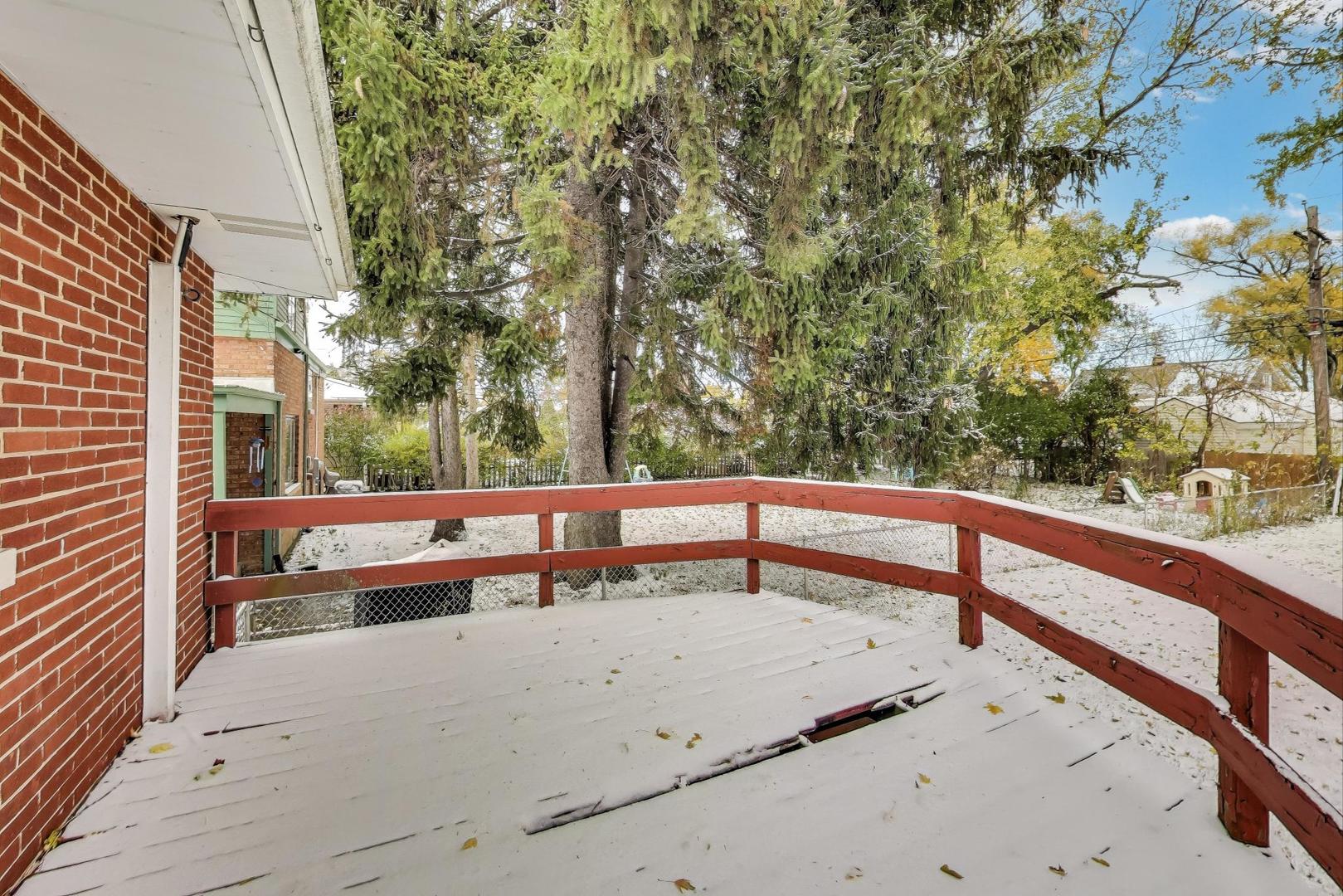 9032 30th Street, Brookfield, IL 60513