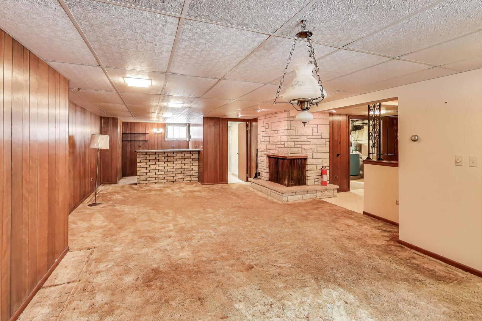 9032 30th Street, Brookfield, IL 60513