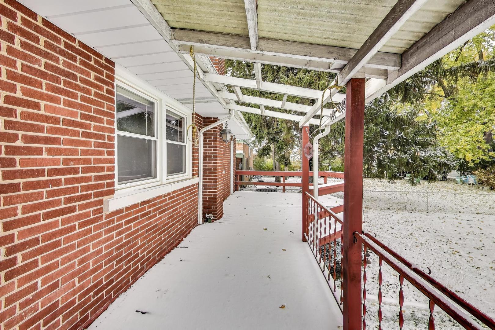 9032 30th Street, Brookfield, IL 60513