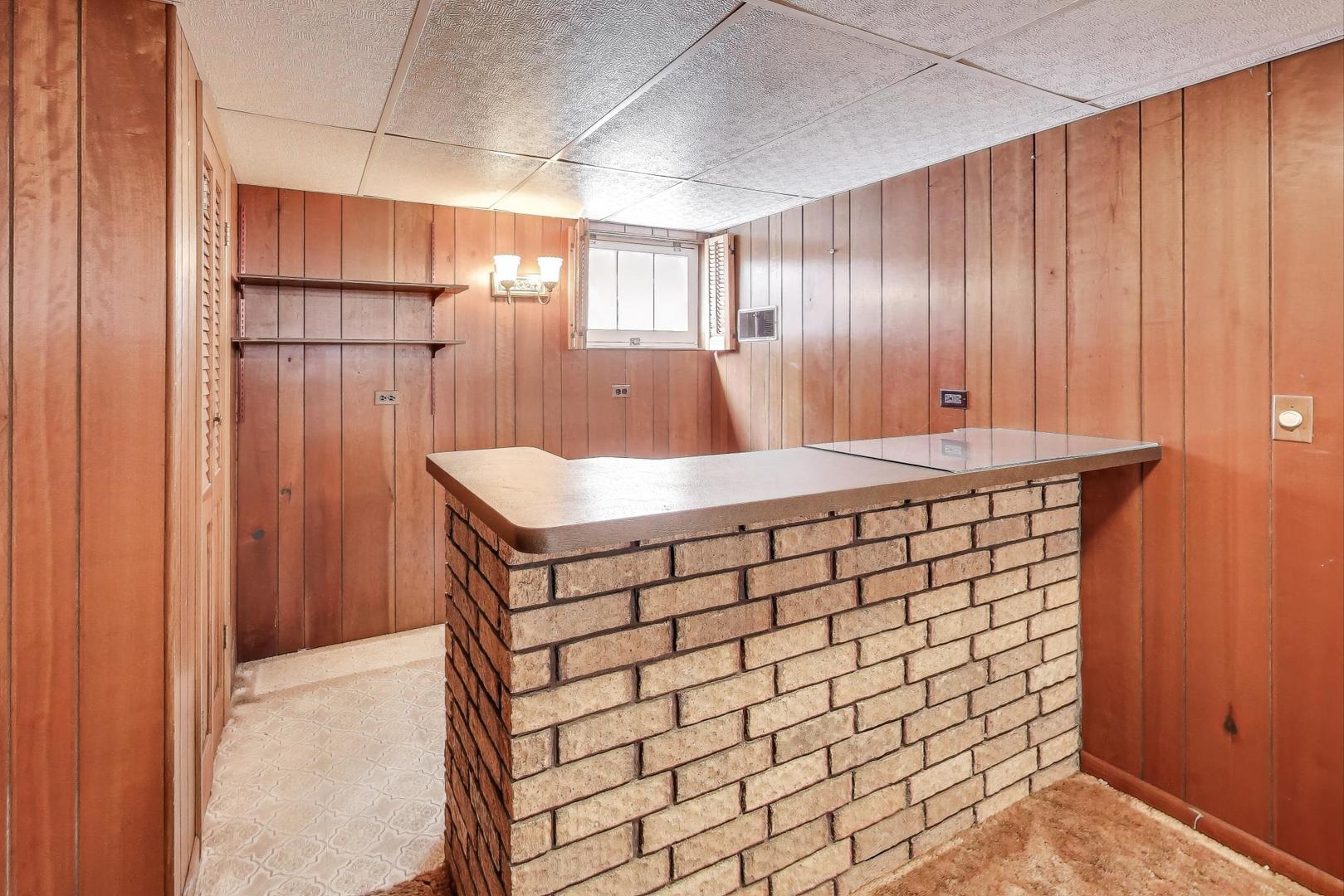 9032 30th Street, Brookfield, IL 60513