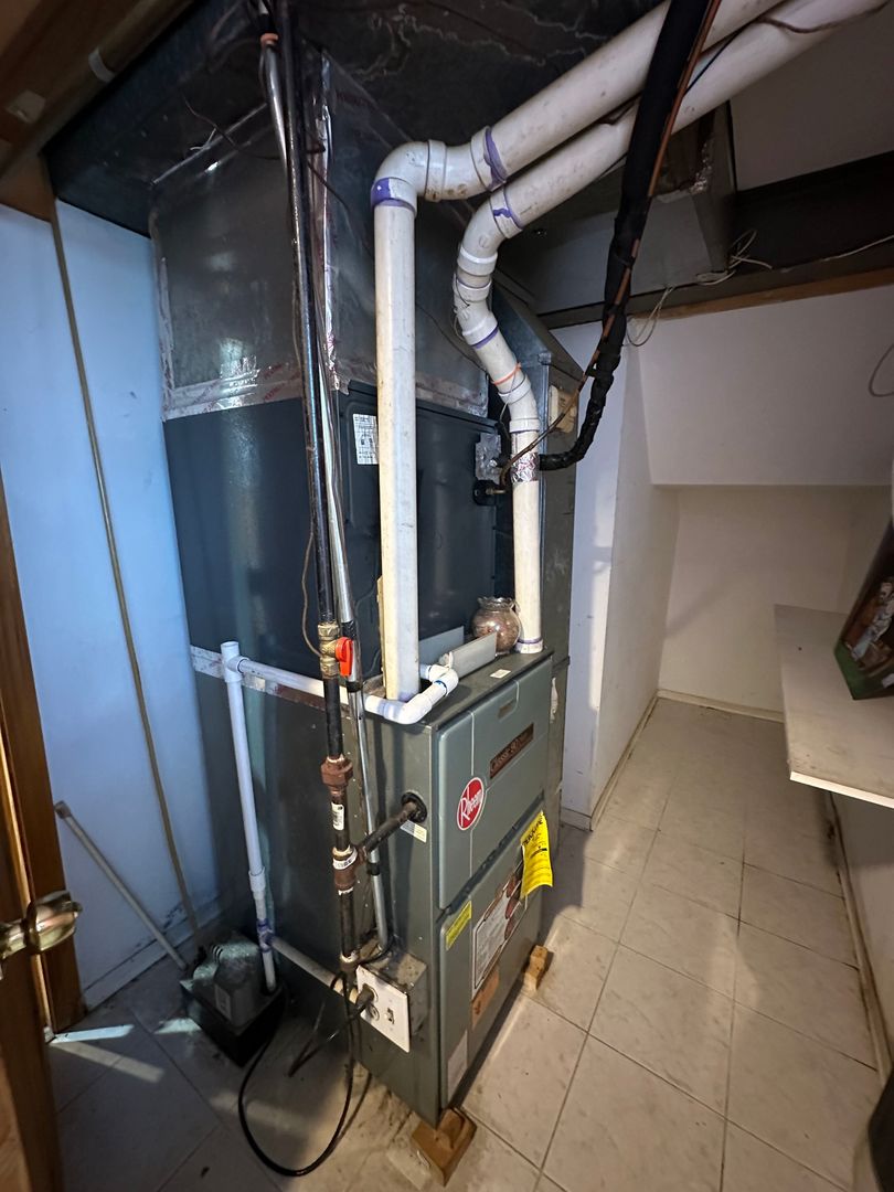 5053 S Luna Avenue, Chicago, IL 60638