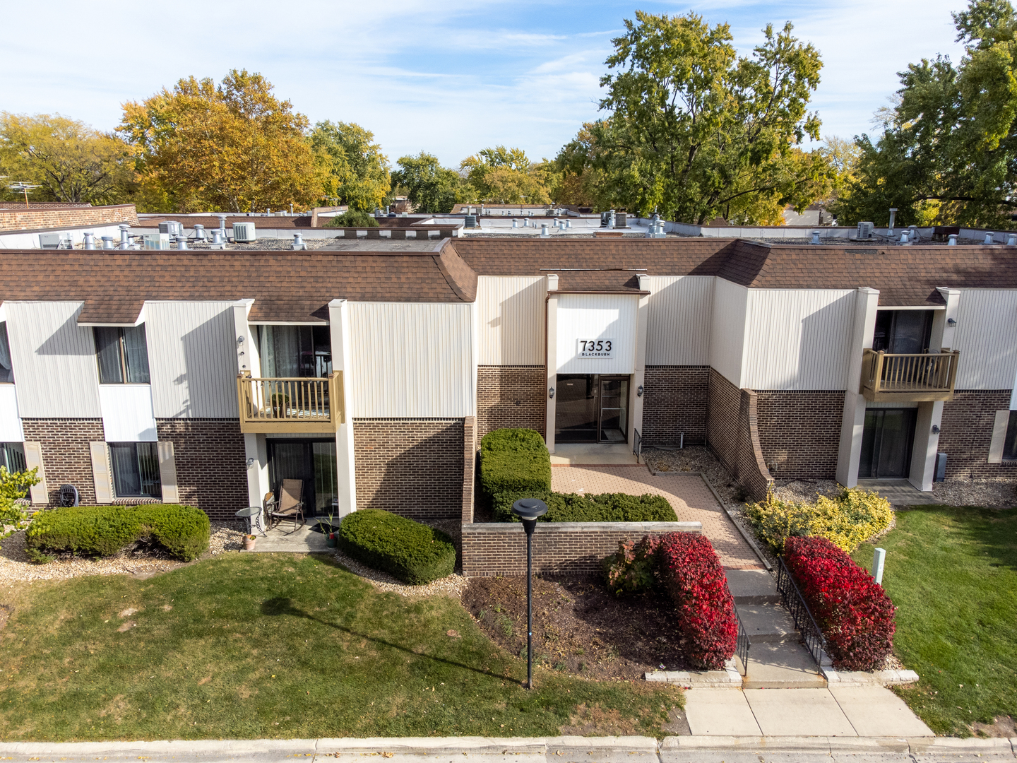 7353 Blackburn Avenue #K-206, Downers Grove, IL 60516