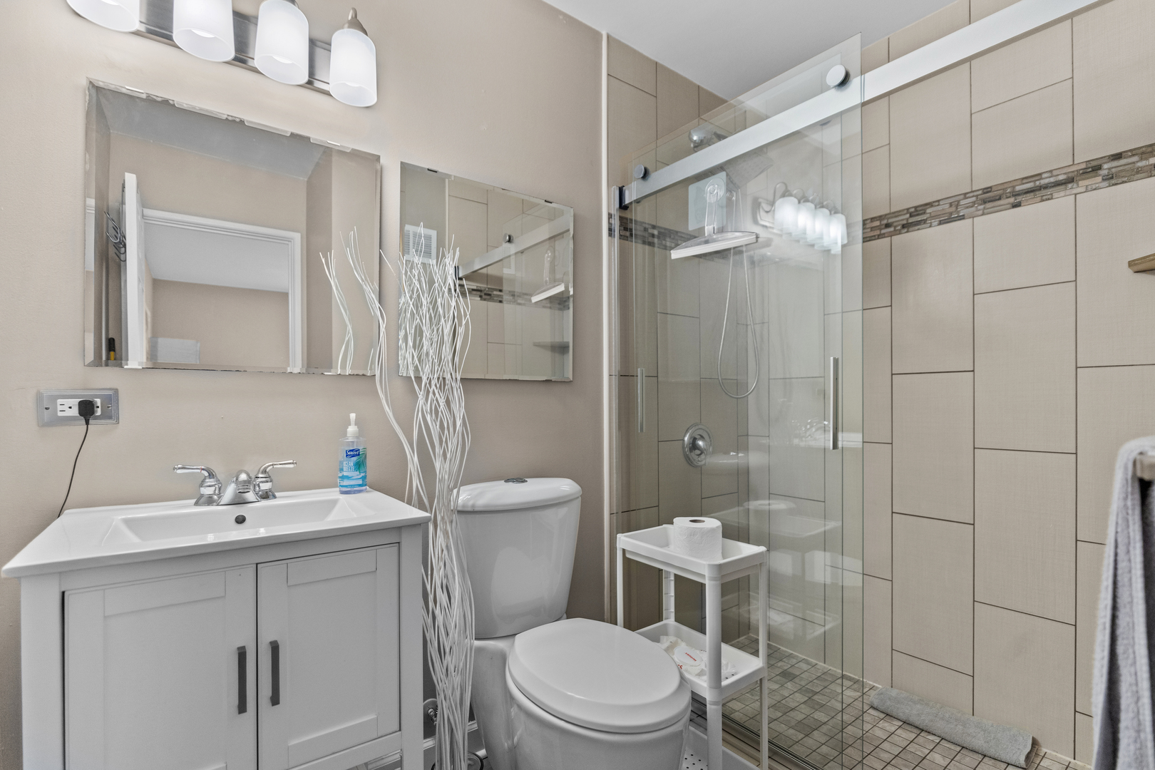 7353 Blackburn Avenue #K-206, Downers Grove, IL 60516