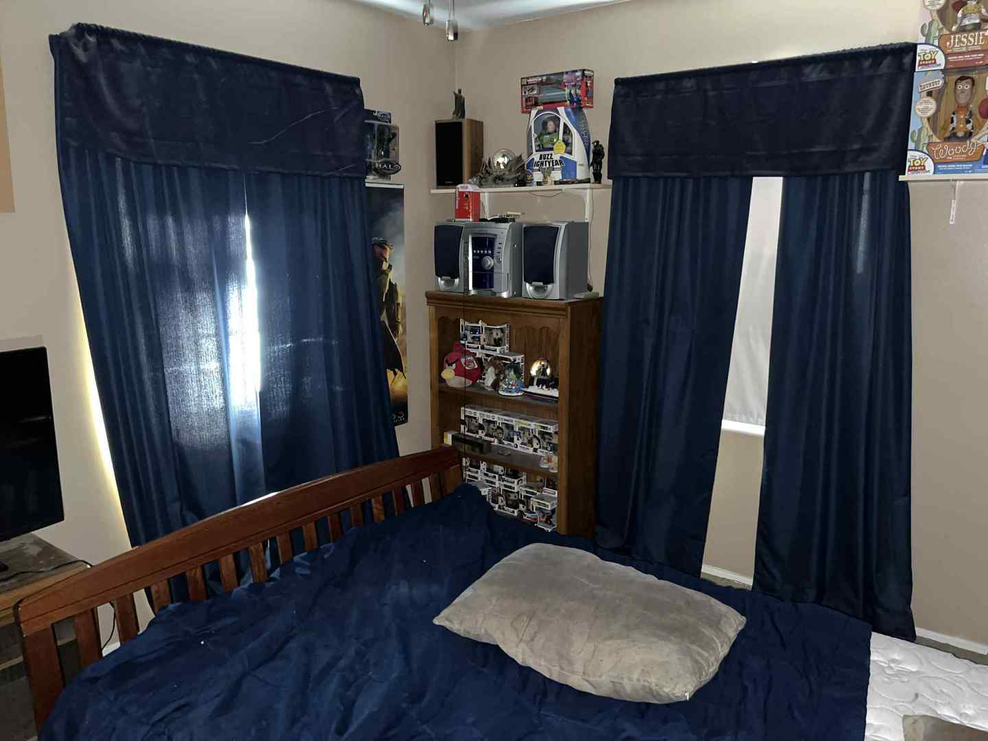 1312 W Oakmont Road, Hoffman Estates, IL 60169