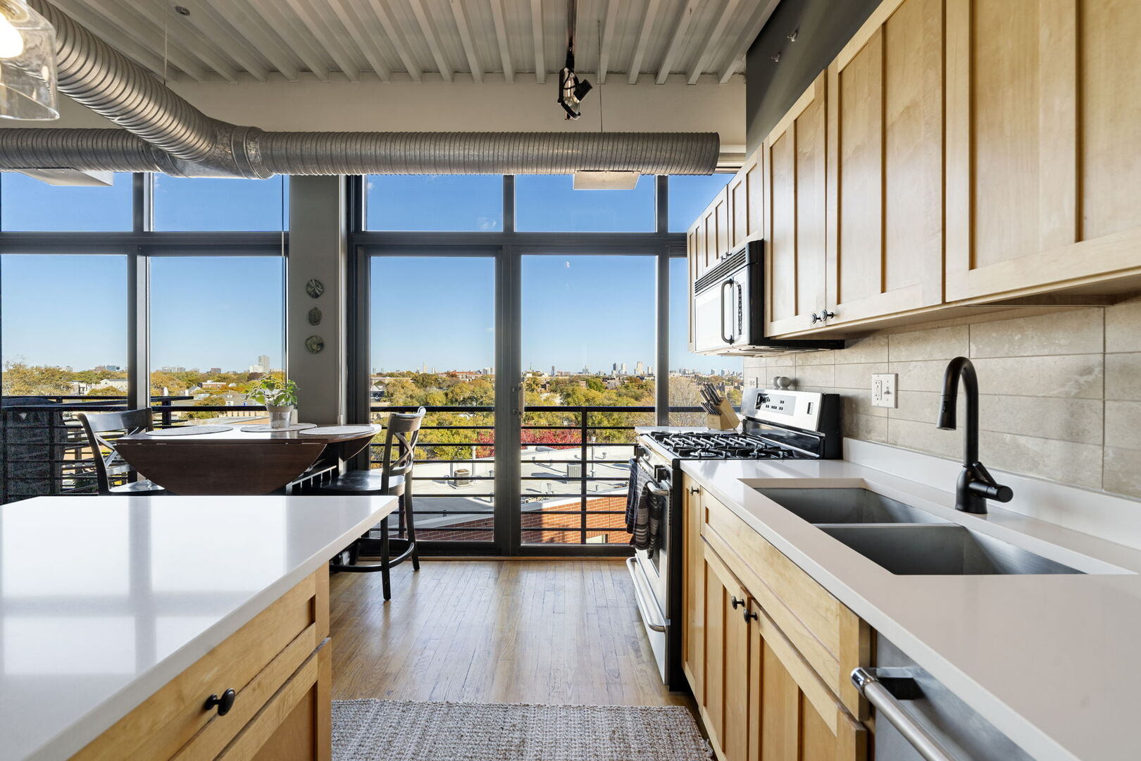 2911 N Western Avenue #513, Chicago, IL 60618