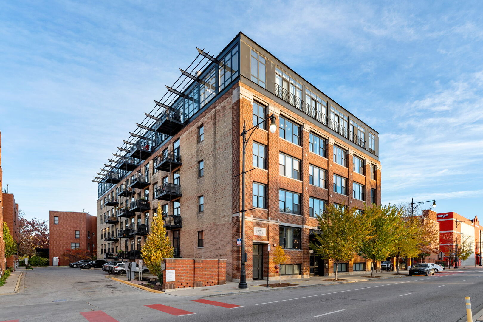 2911 N Western Avenue #513, Chicago, IL 60618