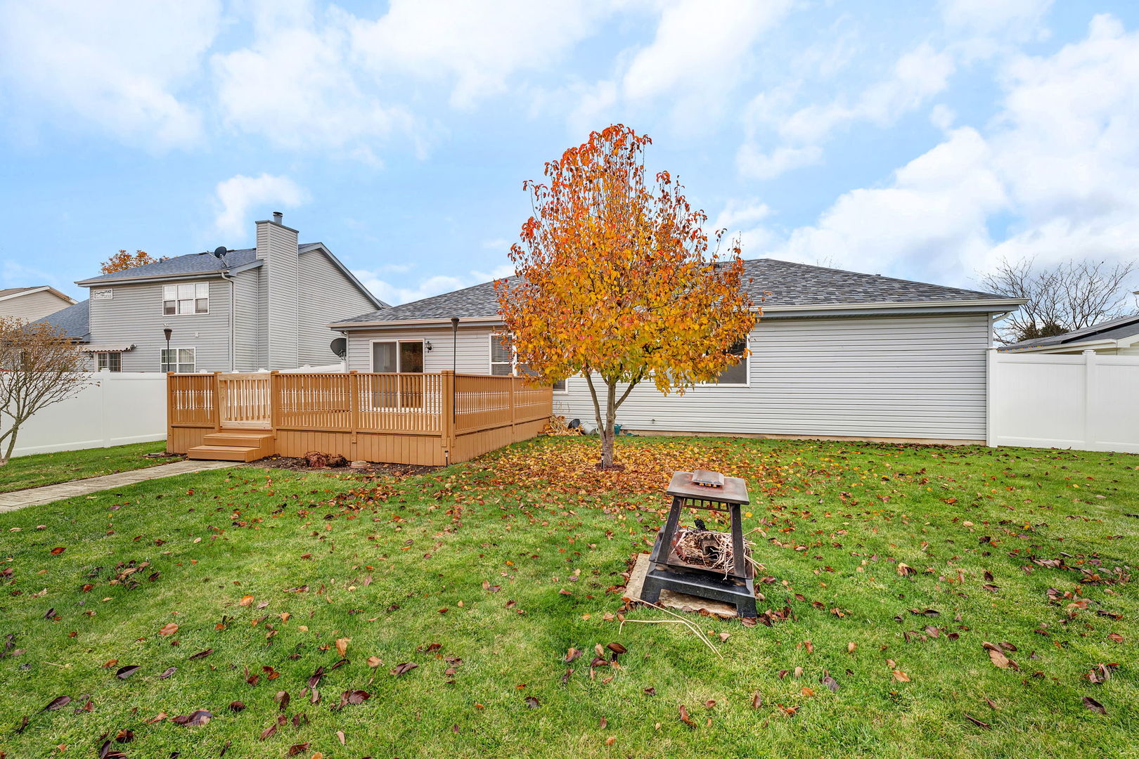 916 Cottonwood Drive, Elwood, IL 60421