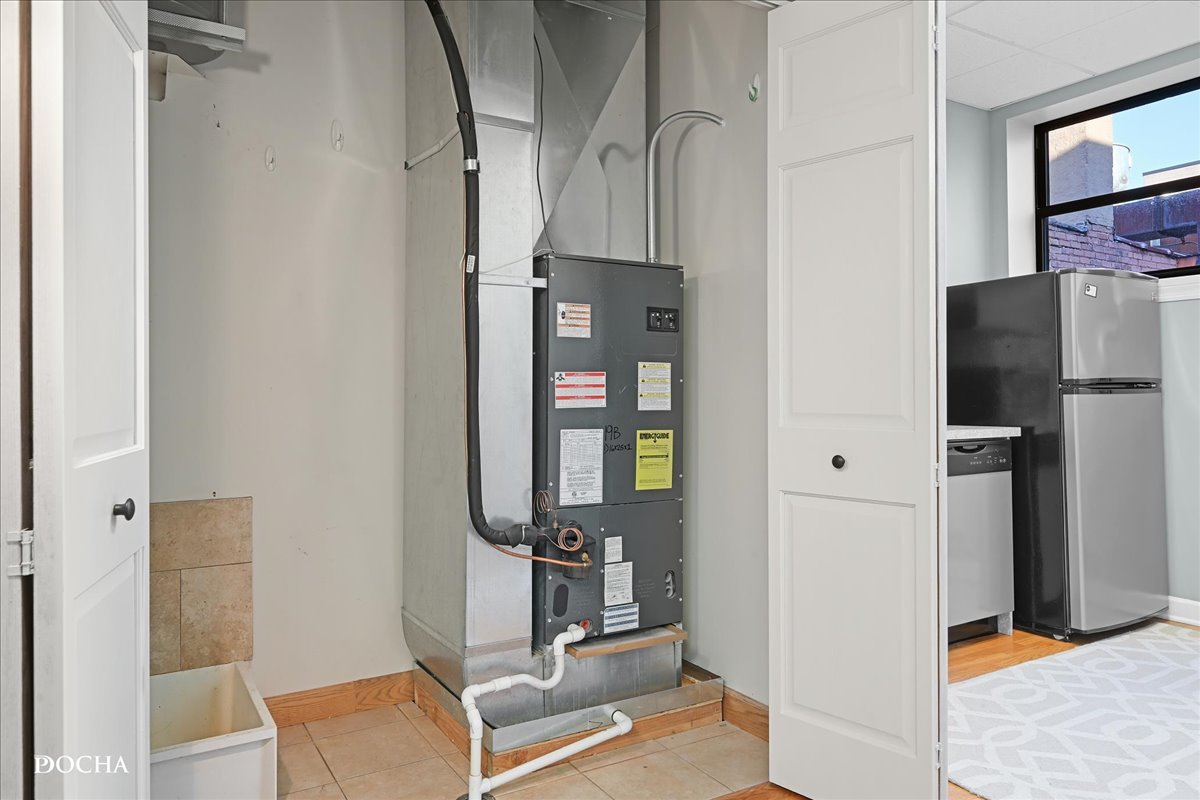 202 W Main Street, St. Charles, IL 60174