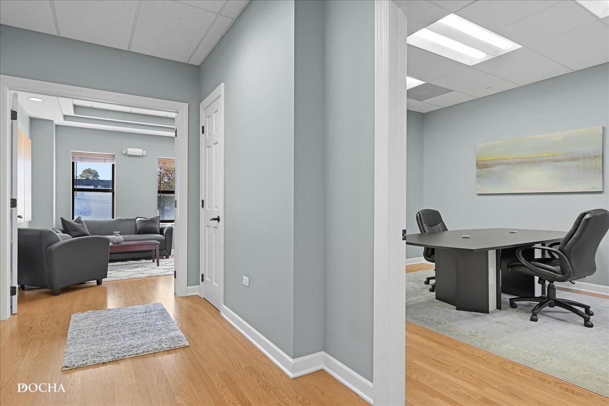 202 W Main Street, St. Charles, IL 60174