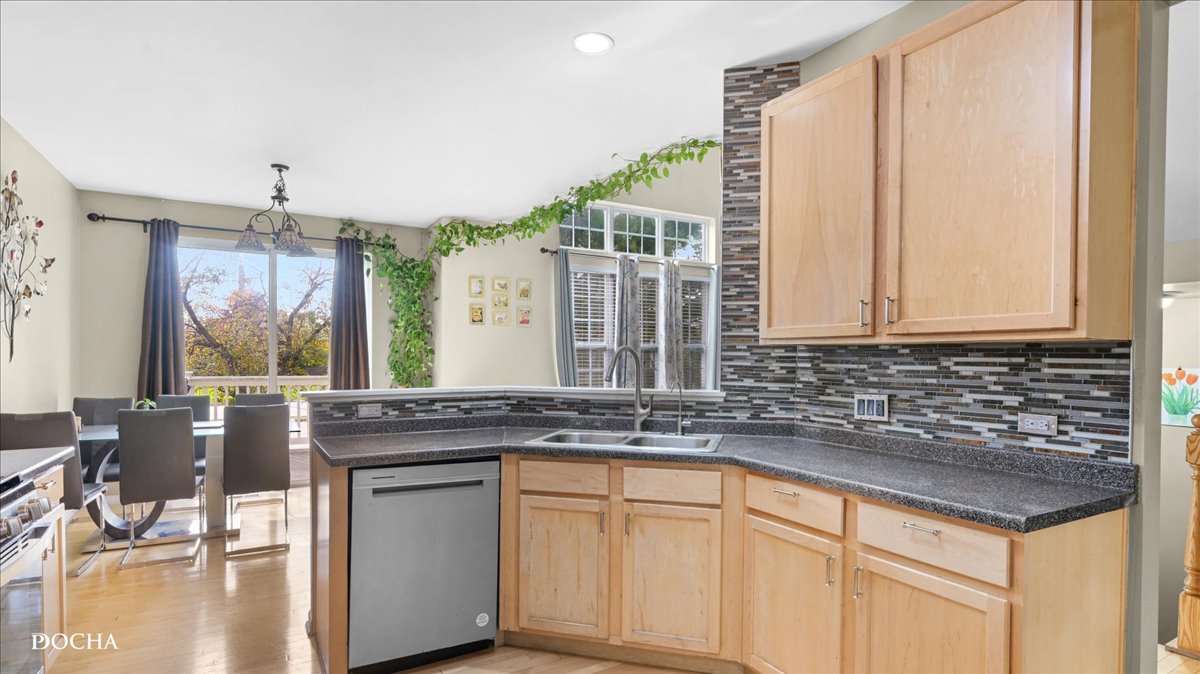 480 Vaughn Circle, Aurora, IL 60502