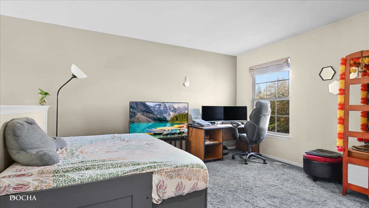 480 Vaughn Circle, Aurora, IL 60502