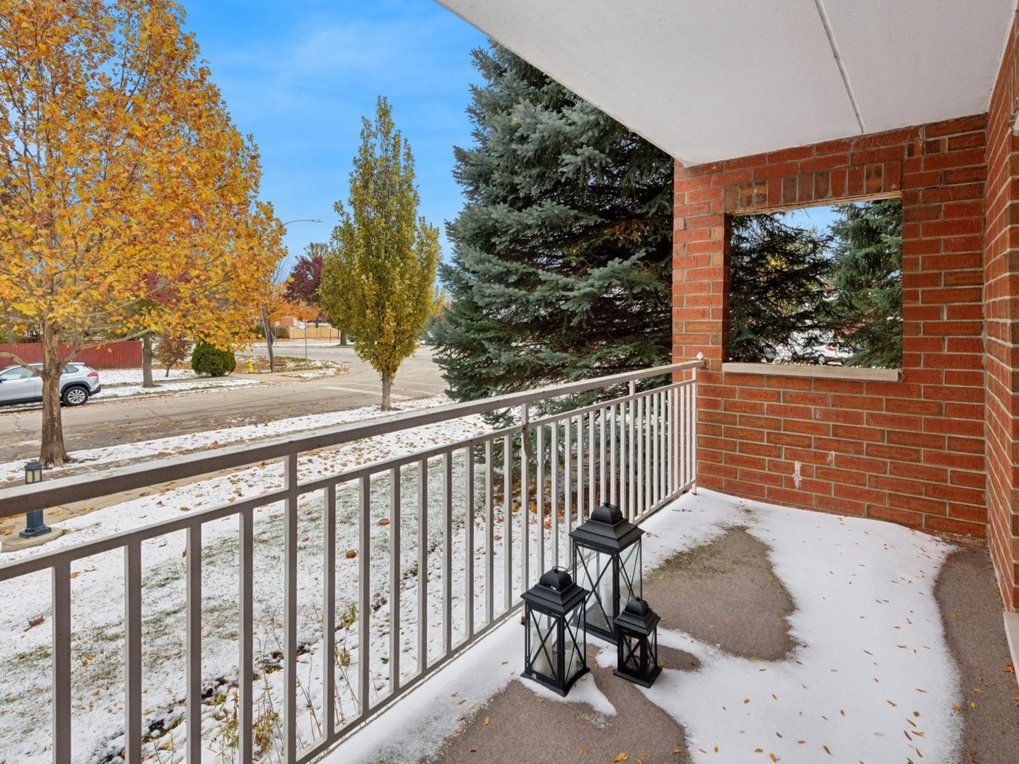 8650 N Shermer Road #102, Niles, IL 60714