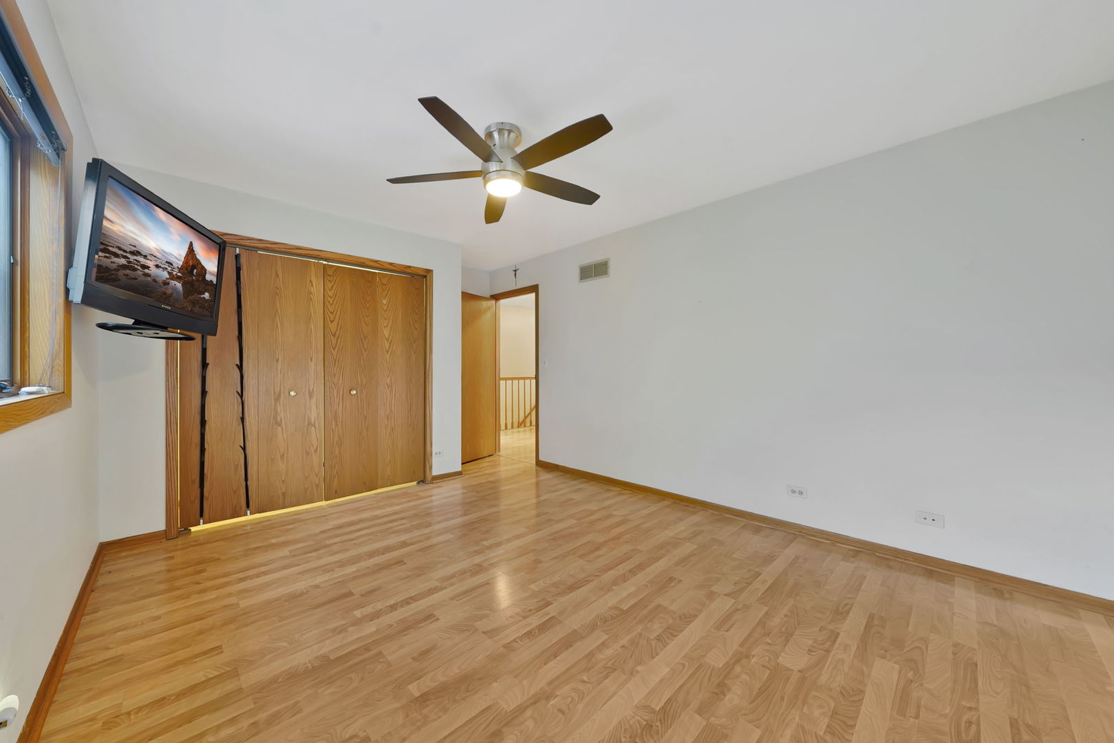 4N040 Nugent Street, Addison, IL 60101