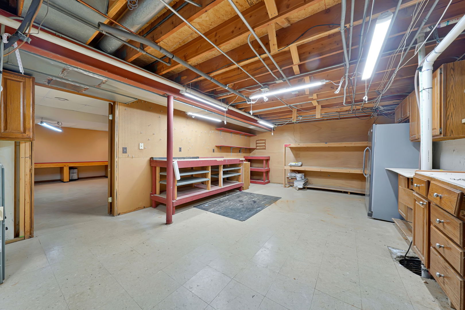 4N040 Nugent Street, Addison, IL 60101