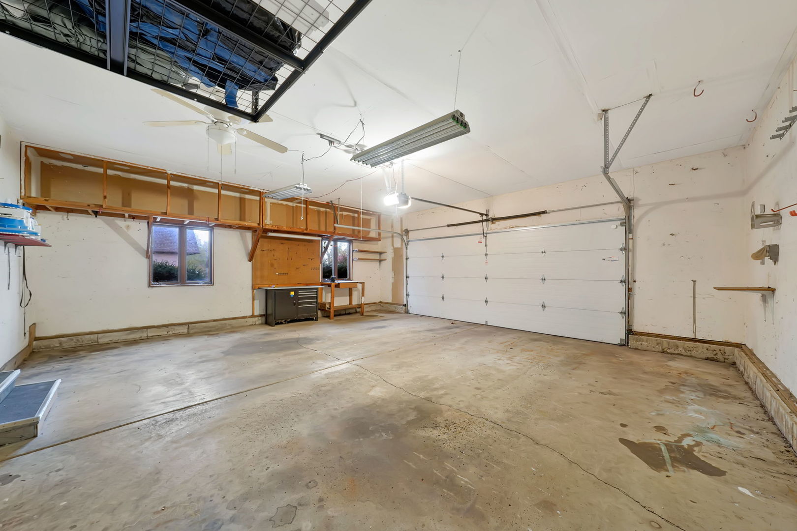 4N040 Nugent Street, Addison, IL 60101