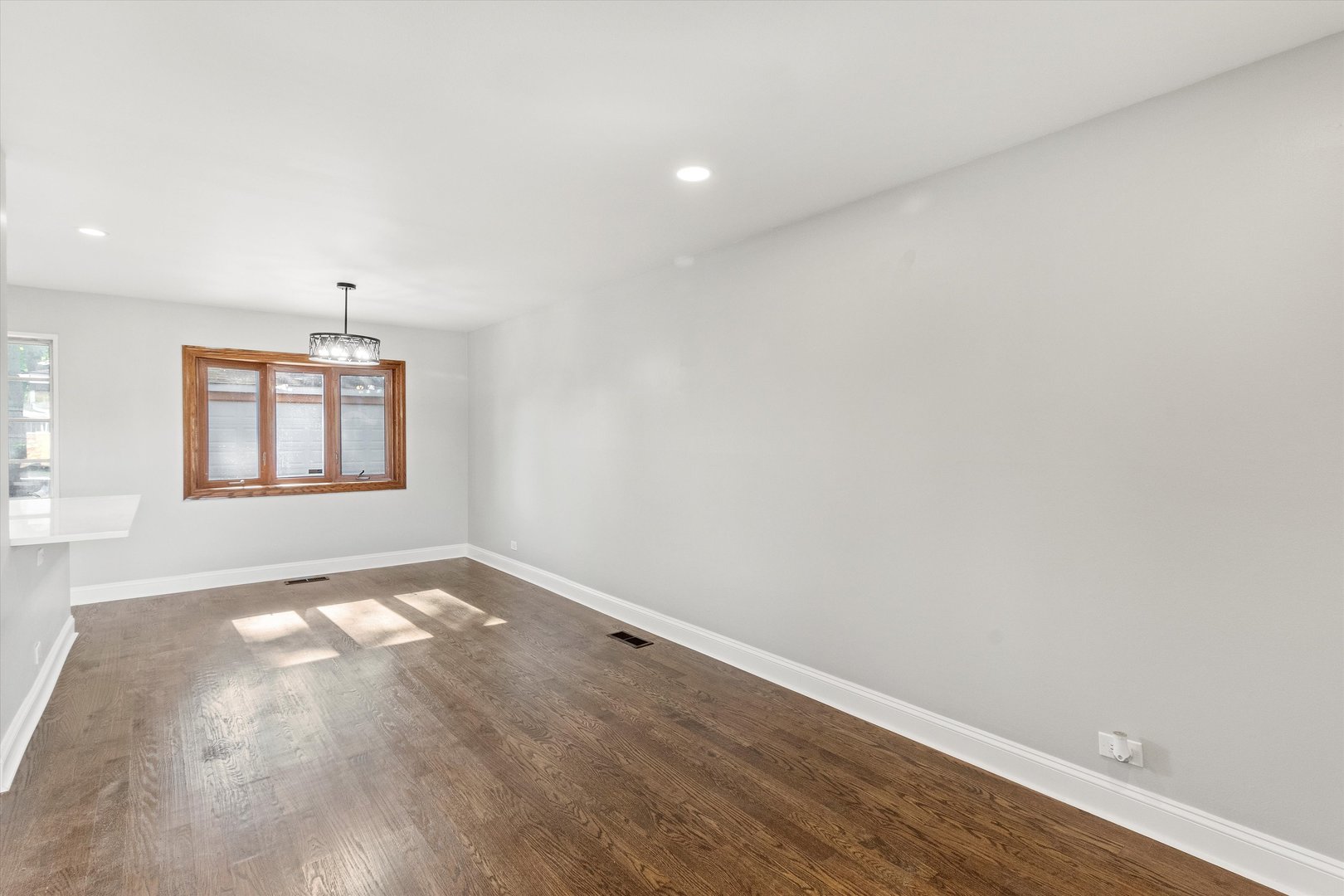 325 Indiana Street, Park Forest, IL 60466