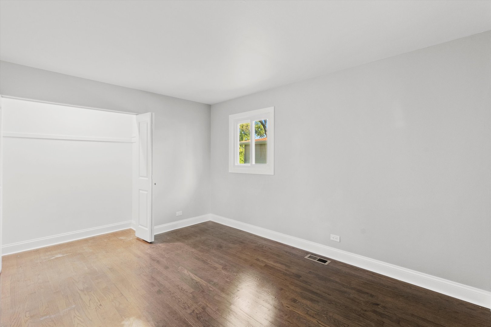 325 Indiana Street, Park Forest, IL 60466