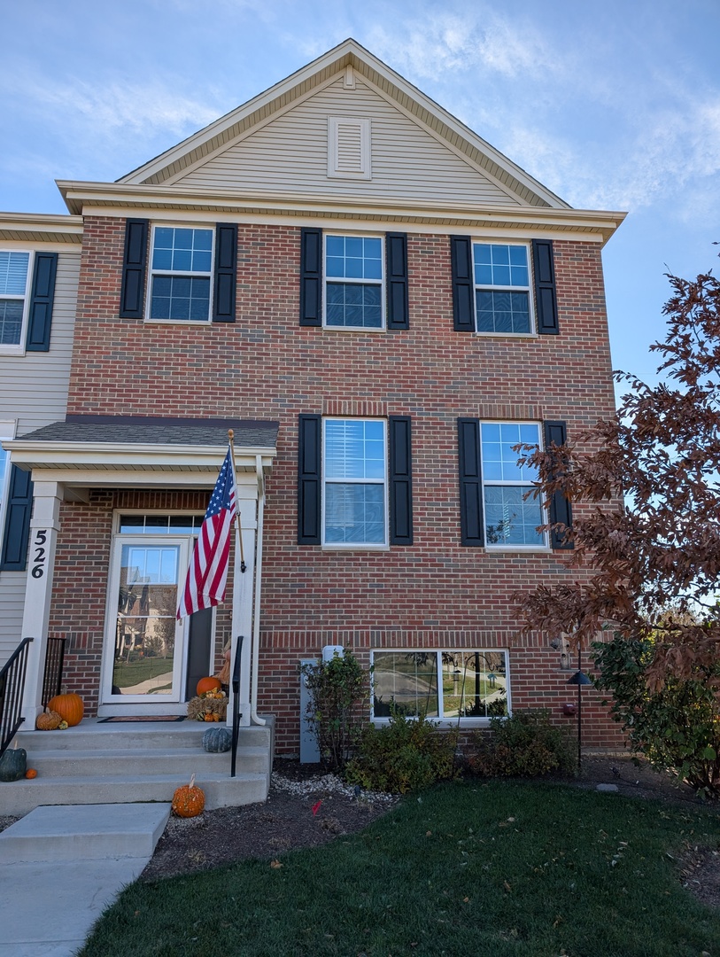 526 Cimmaron Circle, Crystal Lake, IL 60012