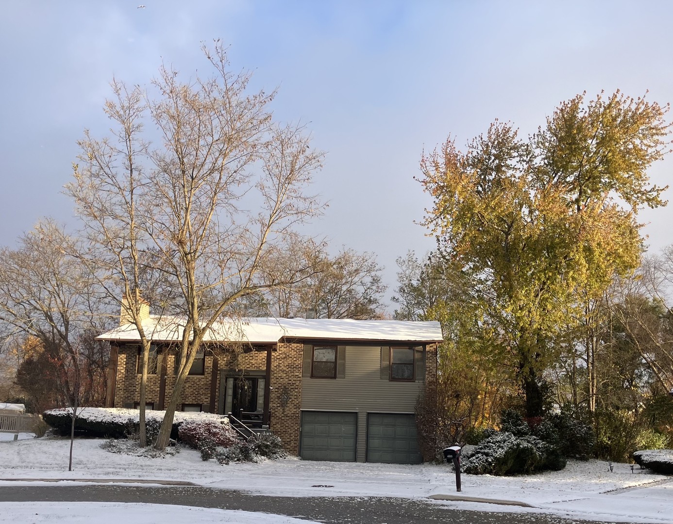 4080 Fir Court, Hoffman Estates, IL 60192