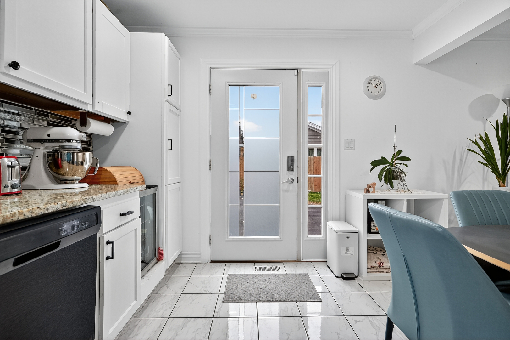 7931 S 83rd Court, Justice, IL 60458