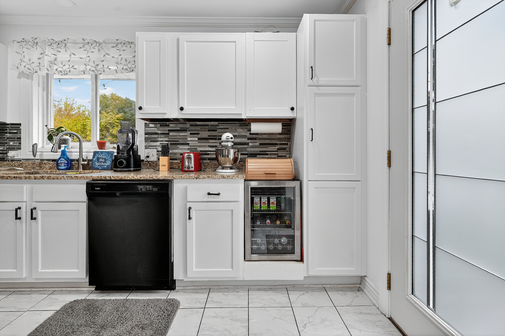 7931 S 83rd Court, Justice, IL 60458