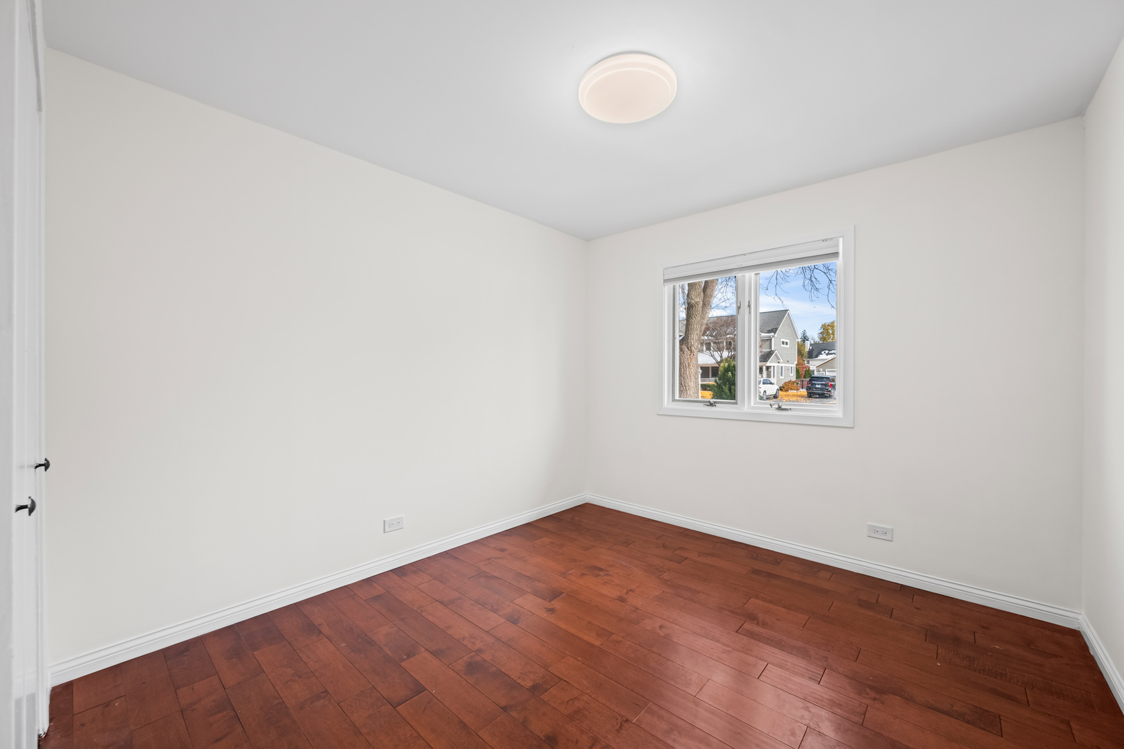 1130 N STRATFORD Road, Arlington Heights, IL 60004