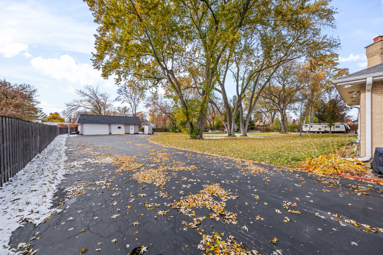 1130 N STRATFORD Road, Arlington Heights, IL 60004