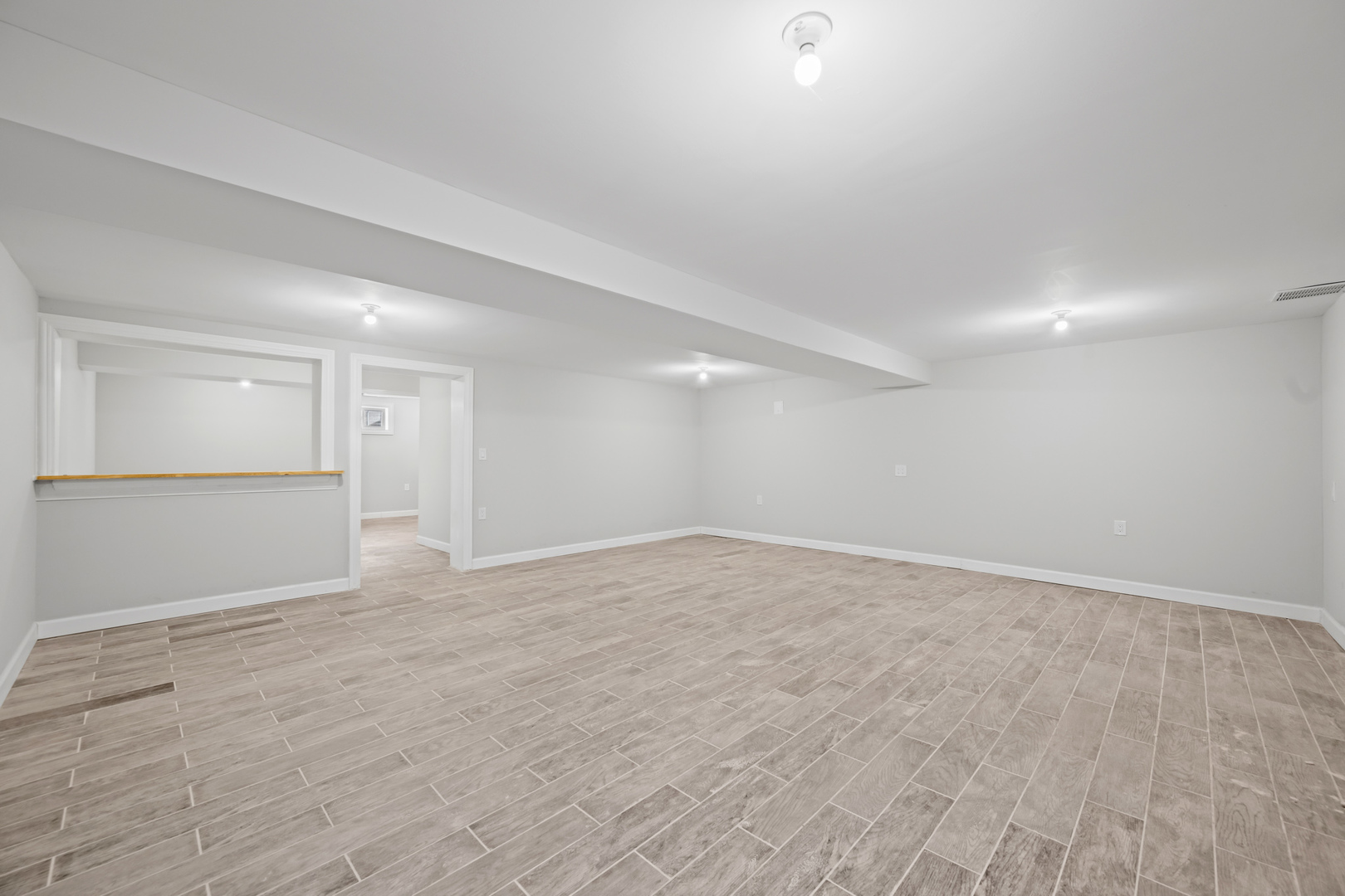 1130 N STRATFORD Road, Arlington Heights, IL 60004