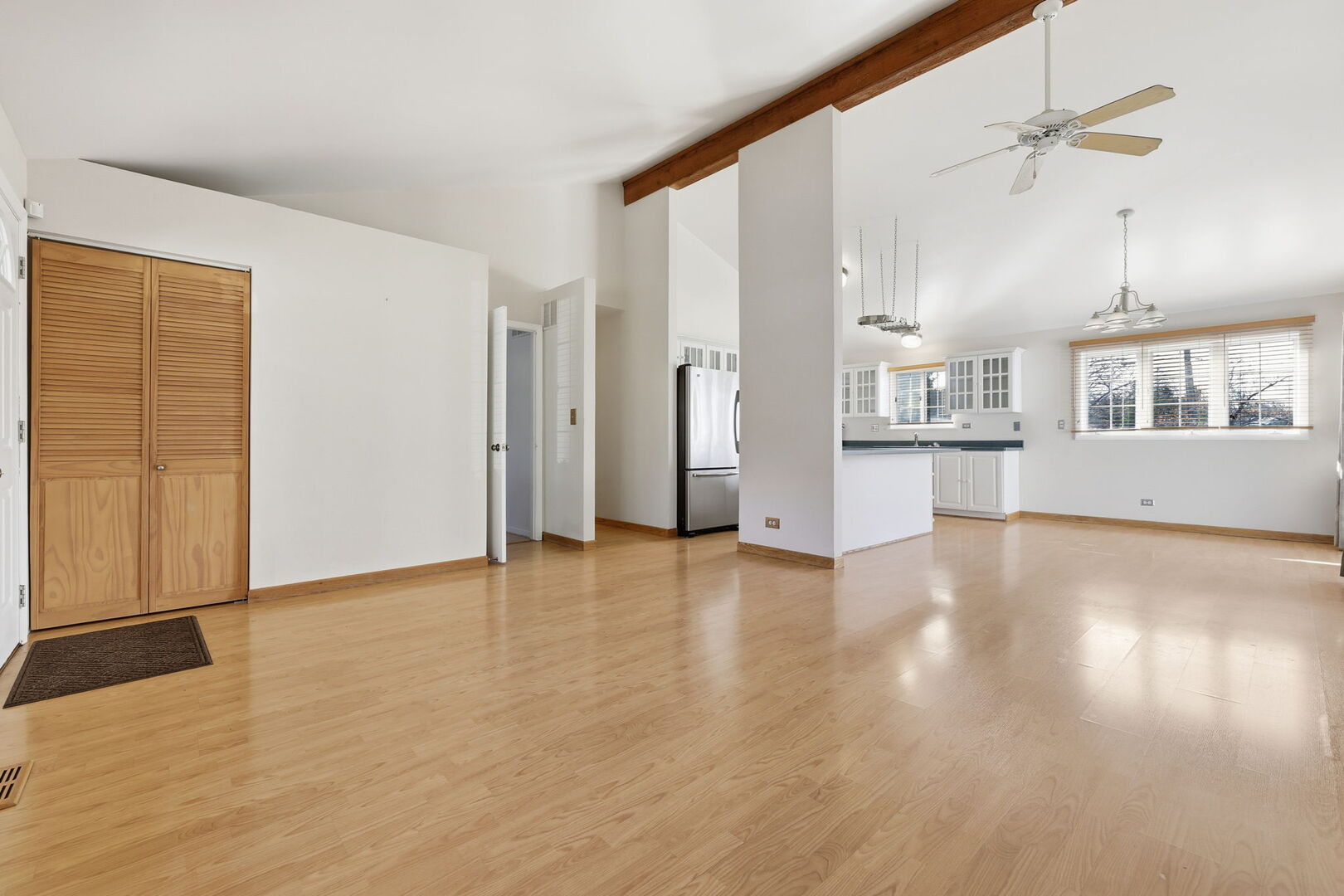 69 Alice Street, Algonquin, IL 60102