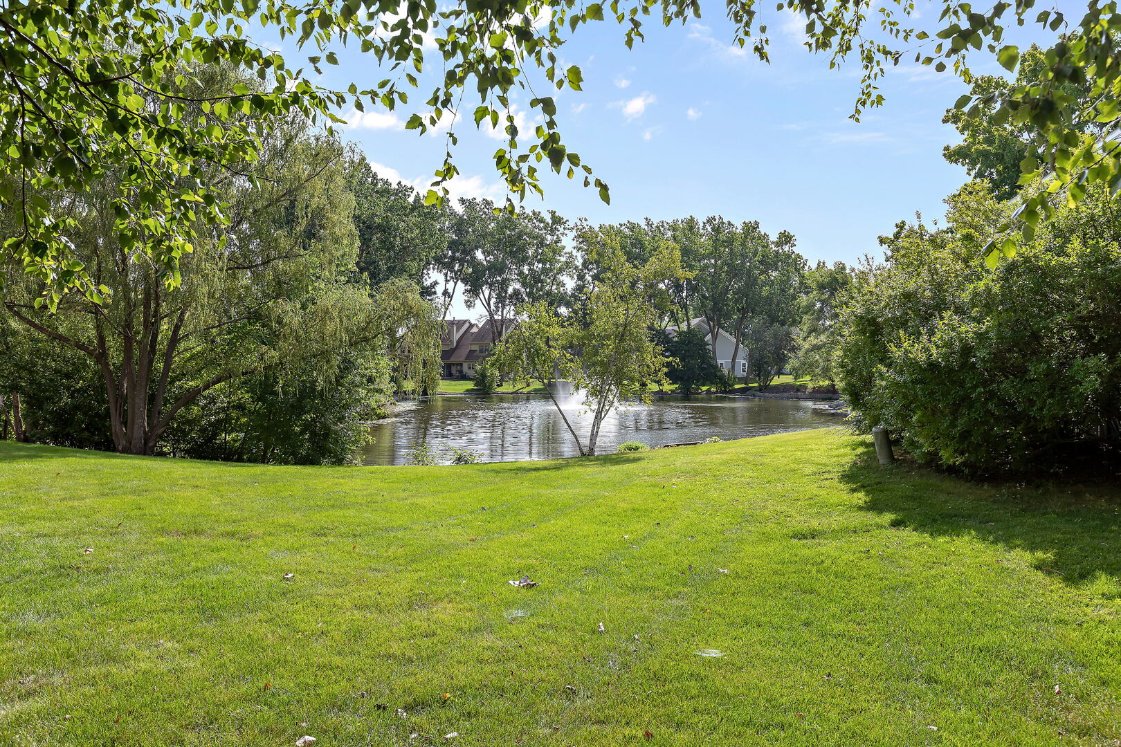 728 Brandon Place, Wheeling, IL 60090