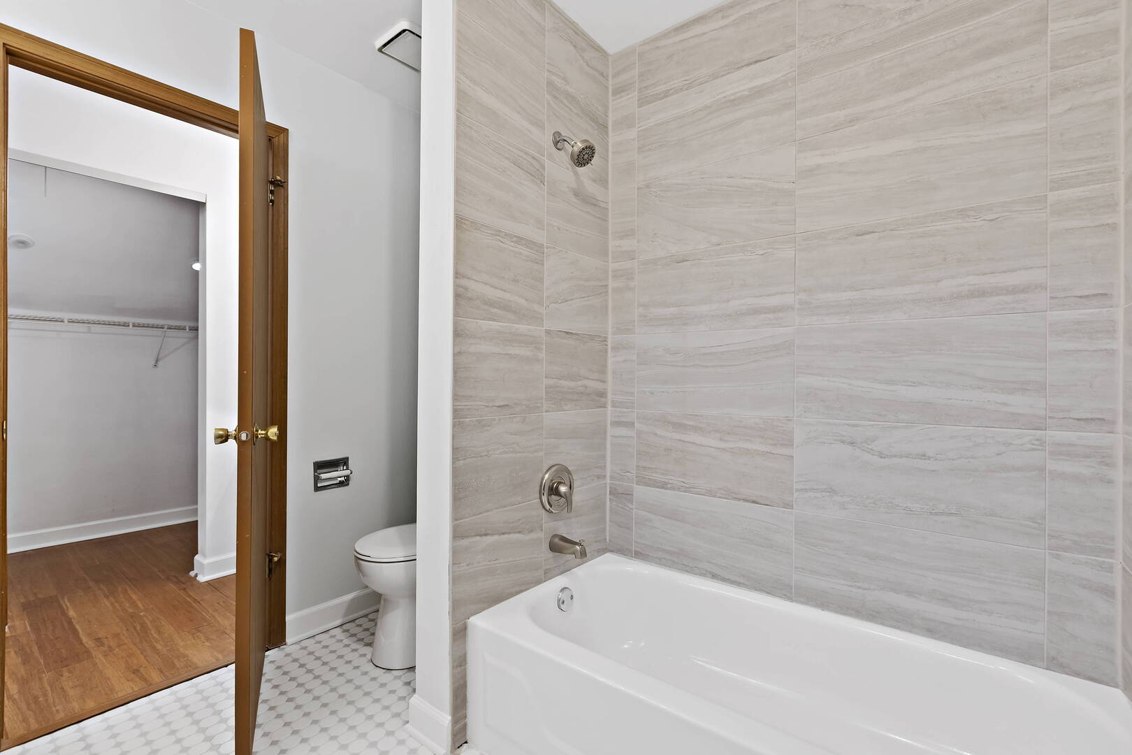 728 Brandon Place, Wheeling, IL 60090