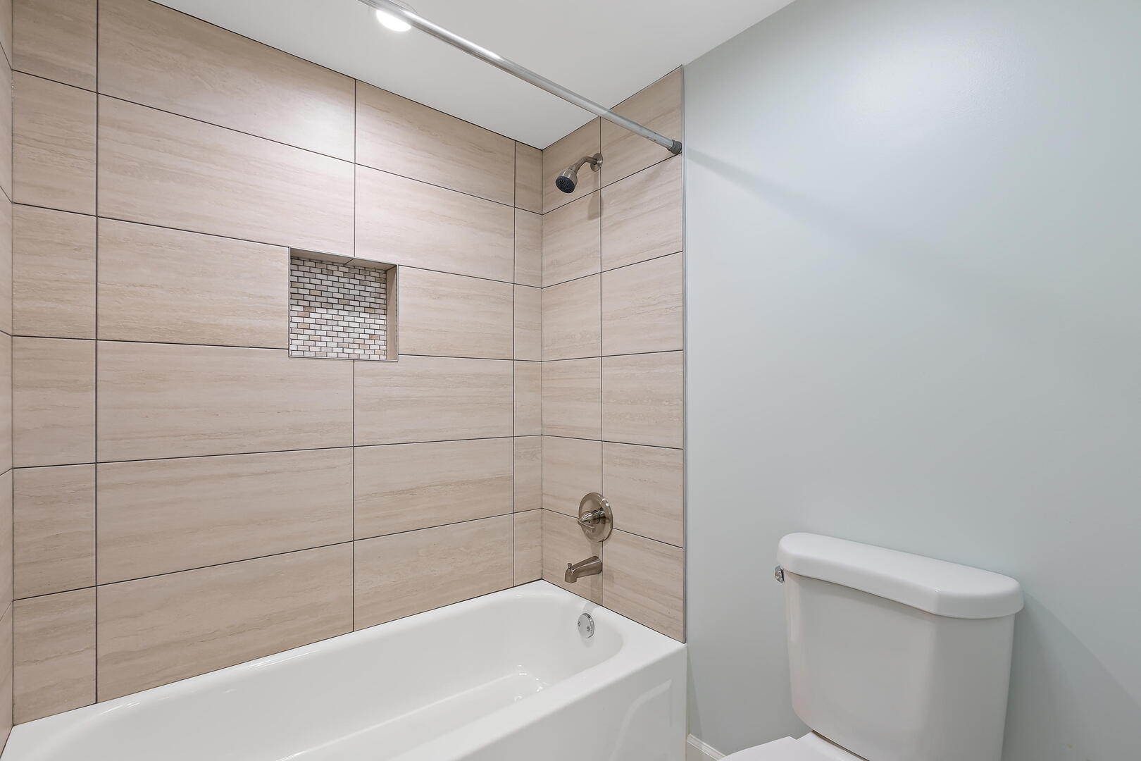 728 Brandon Place, Wheeling, IL 60090