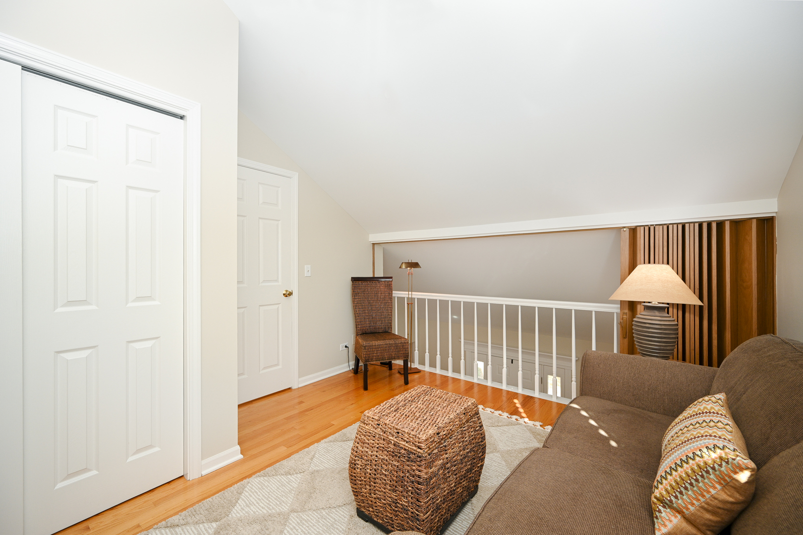 2S737 Timber Drive, Warrenville, IL 60555