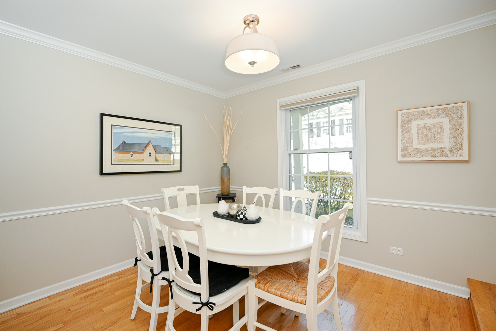 2S737 Timber Drive, Warrenville, IL 60555