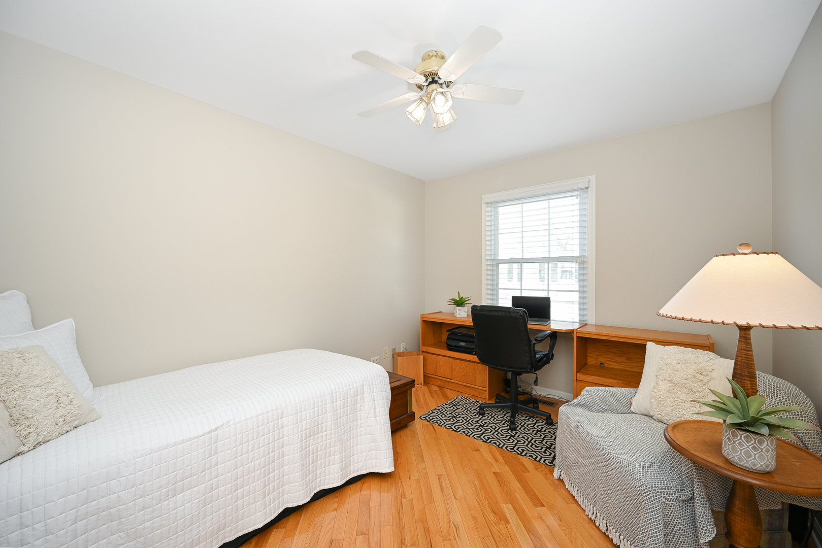 2S737 Timber Drive, Warrenville, IL 60555