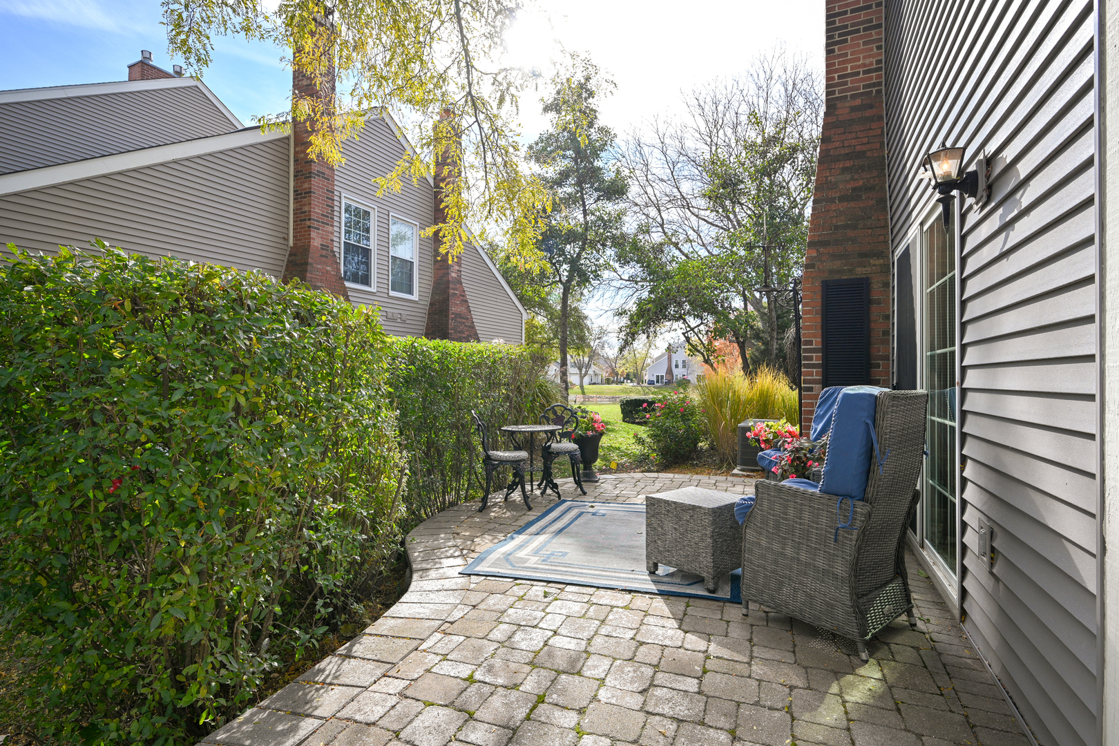 2S737 Timber Drive, Warrenville, IL 60555