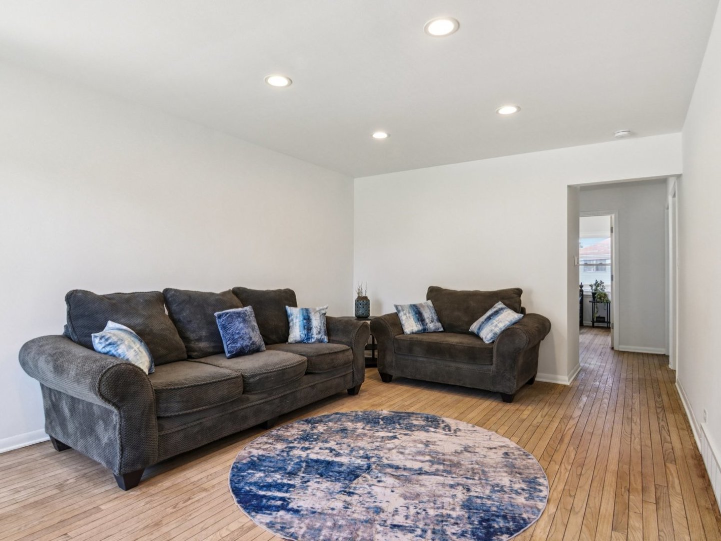 533 50th Avenue, Bellwood, IL 60104