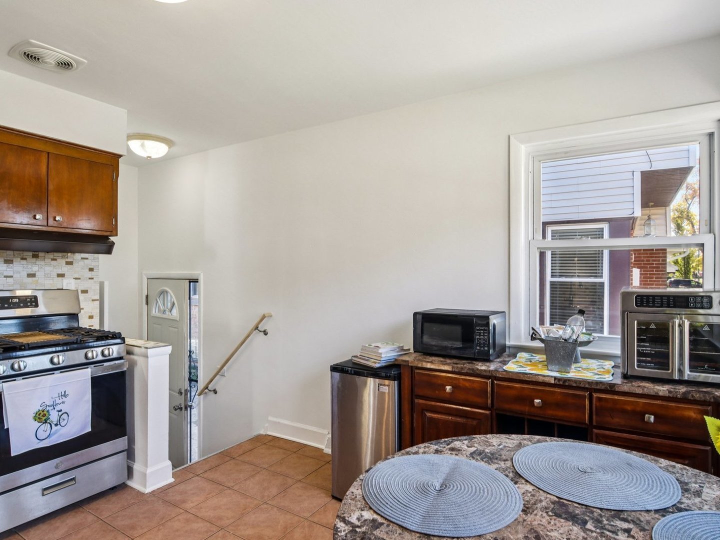 533 50th Avenue, Bellwood, IL 60104