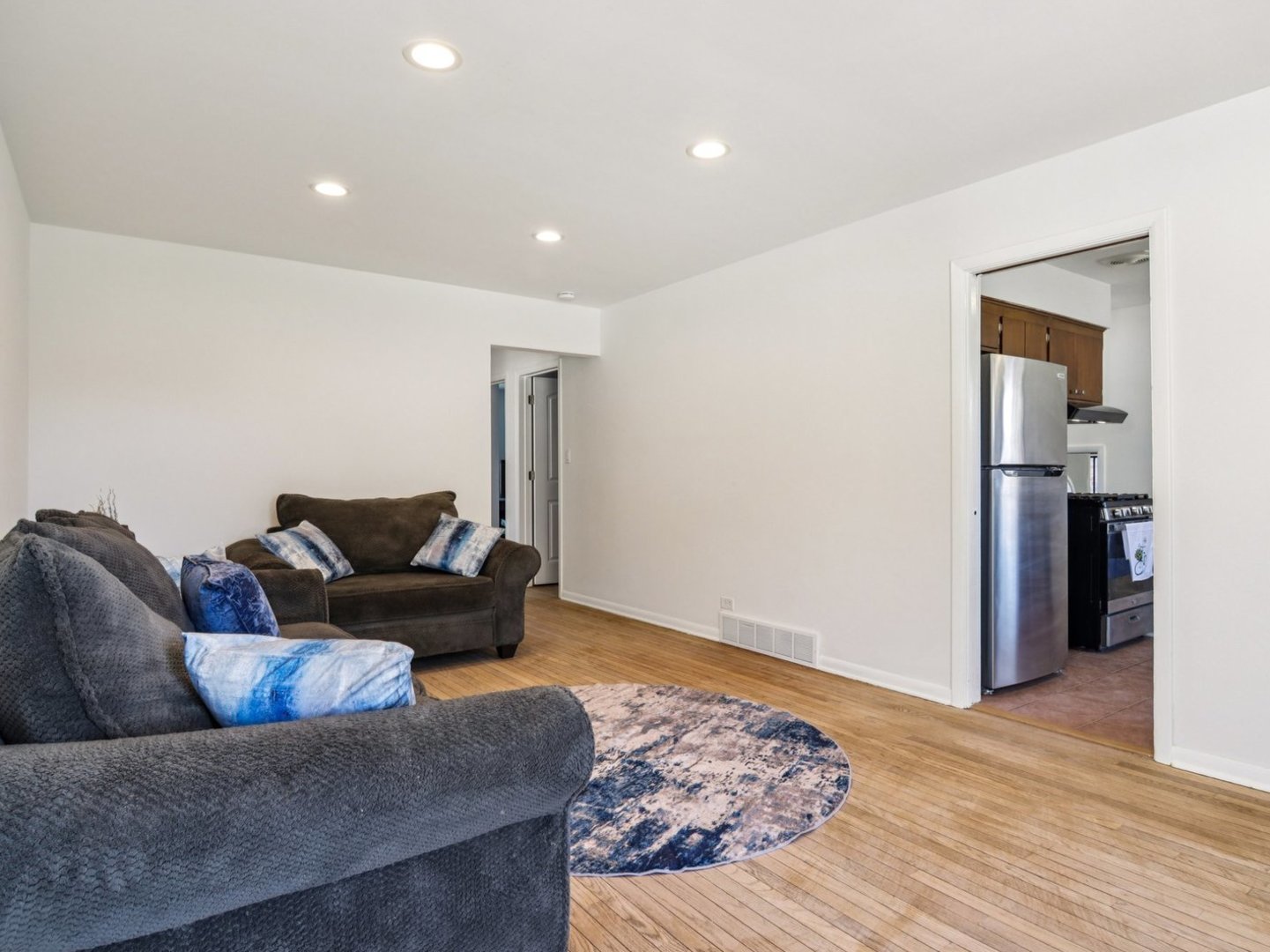 533 50th Avenue, Bellwood, IL 60104