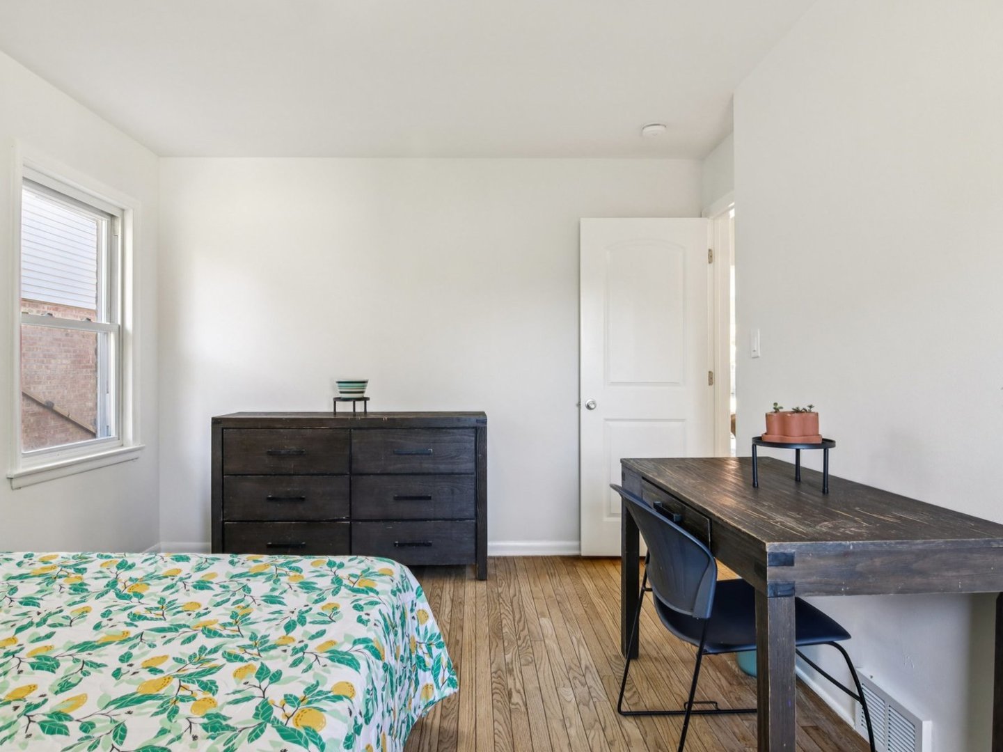 533 50th Avenue, Bellwood, IL 60104