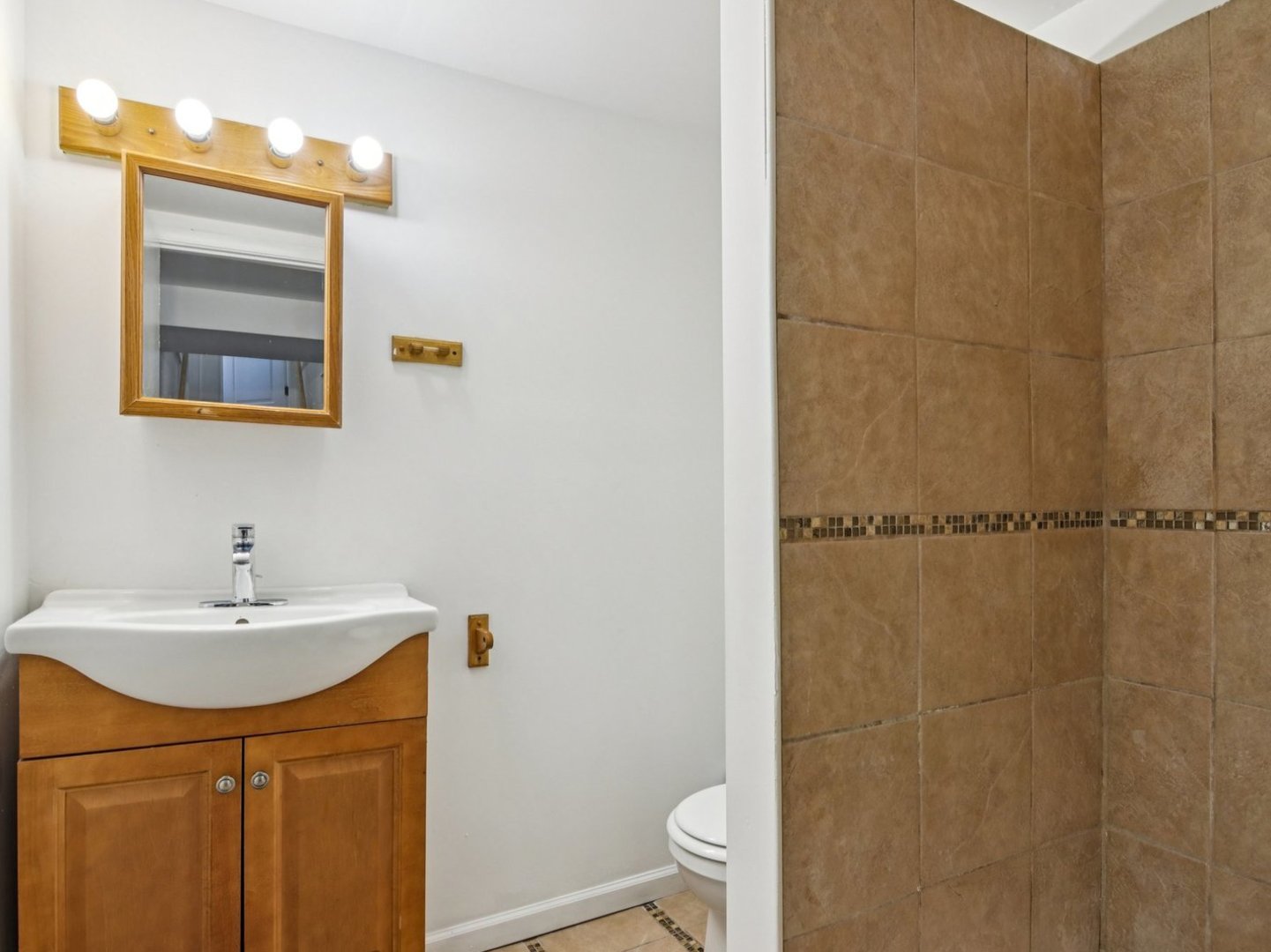 533 50th Avenue, Bellwood, IL 60104