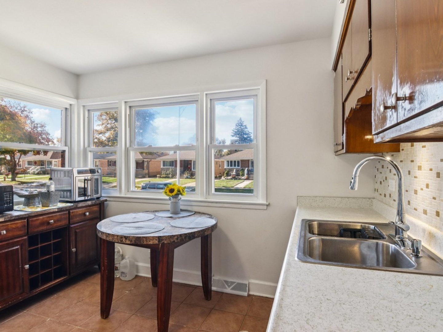 533 50th Avenue, Bellwood, IL 60104