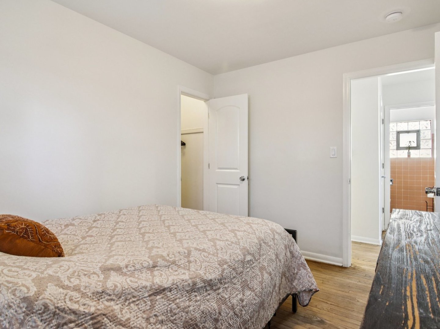 533 50th Avenue, Bellwood, IL 60104