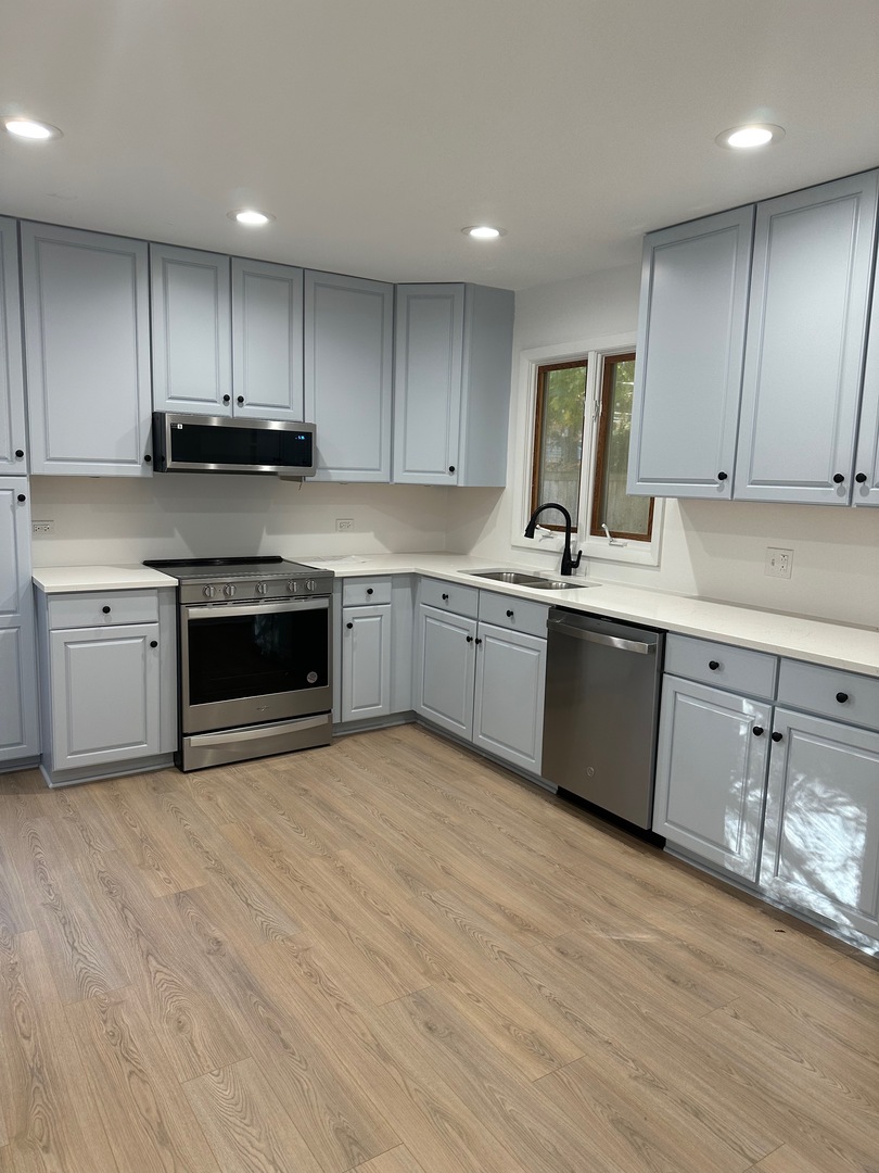 938 Hemlock Street, Deerfield, IL 60015